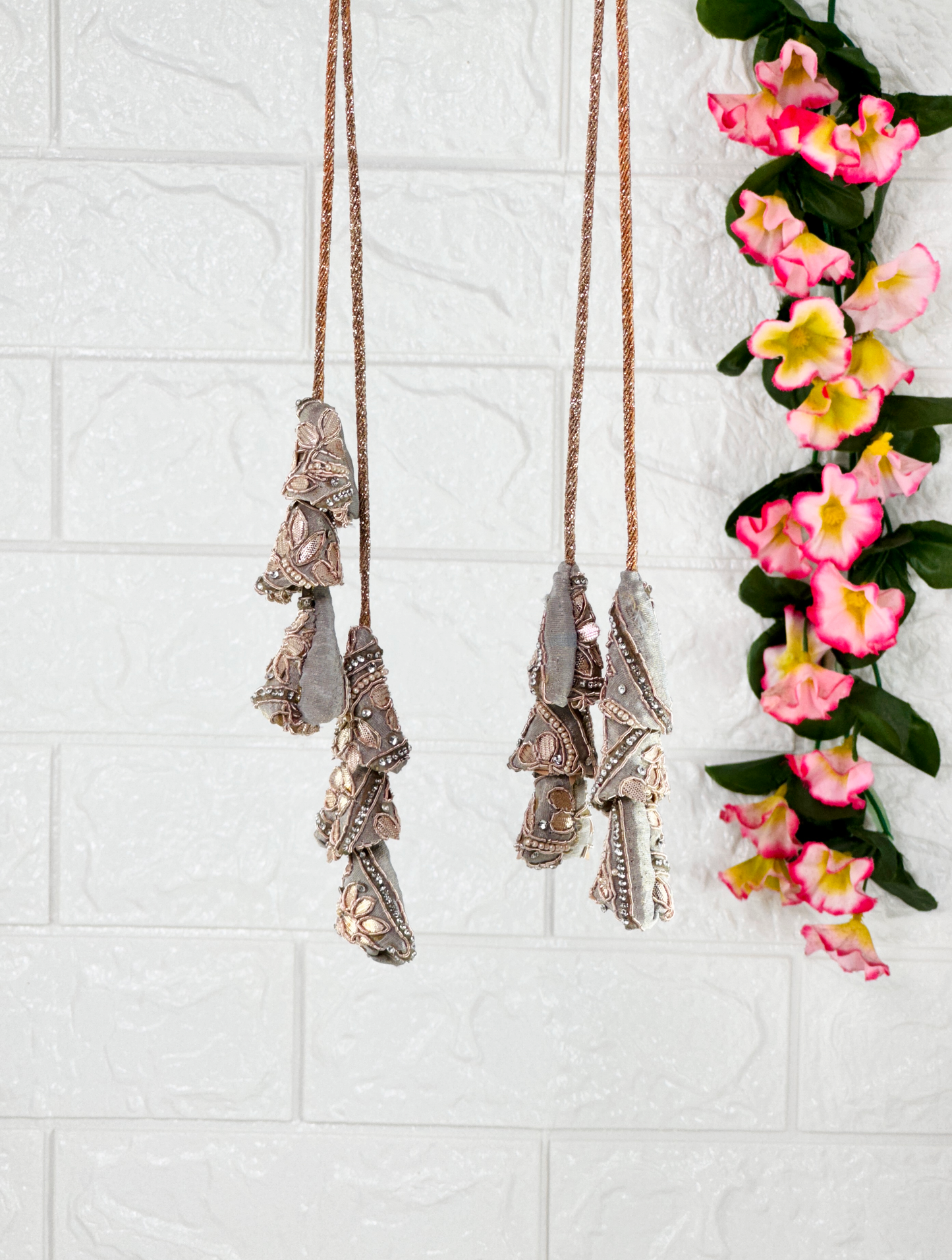 Daisy Delight Potli Bag